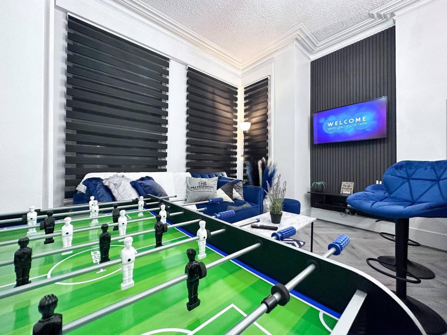 Swanky Seaside Sanctuary W Foozeball - Southend Экстерьер фото